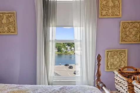 27 Townsend Avenue Boothbay Harbor ME 04538