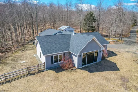12 Charlies Way Readfield ME 04355