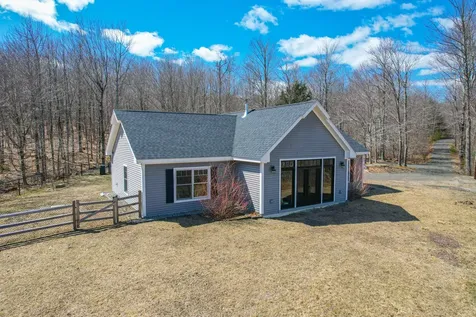12 Charlies Way Readfield ME 04355