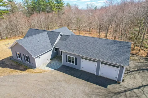 12 Charlies Way Readfield ME 04355