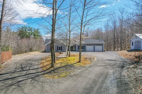 12 Charlies Way Readfield ME 04355