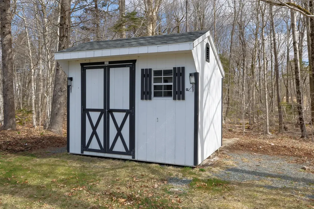 805 Bucksport Road Ellsworth ME 04605