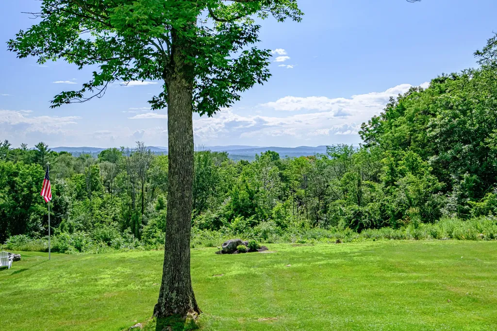 438 Paris Hill Road Paris ME 04281