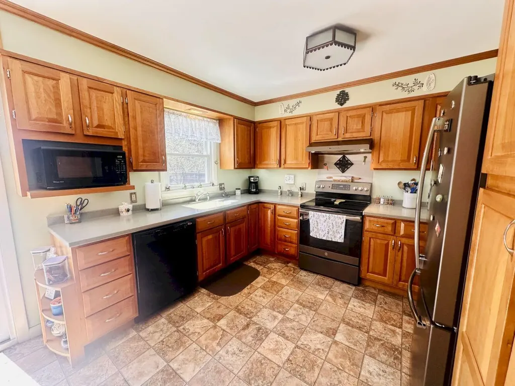 20 Patrick Street Skowhegan ME 04976
