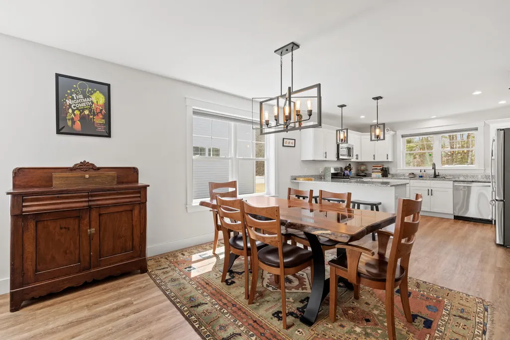 31 Neptune Drive Brunswick ME 04011