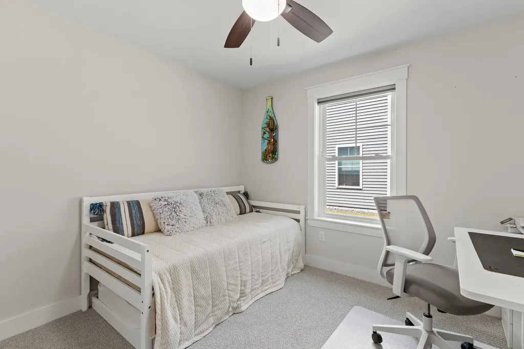 31 Neptune Drive Brunswick ME 04011