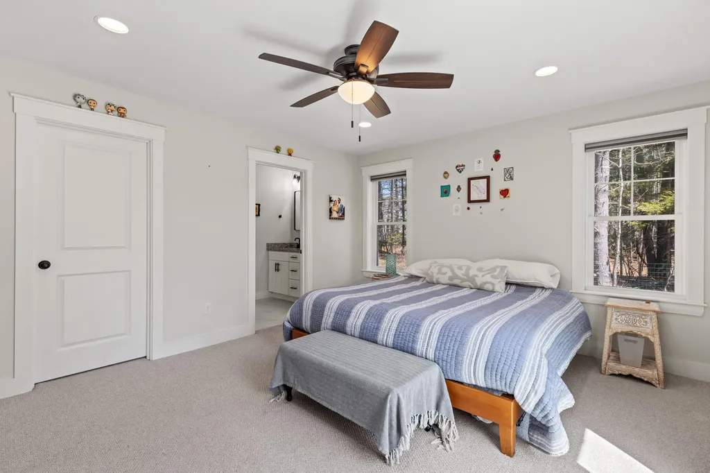 31 Neptune Drive Brunswick ME 04011