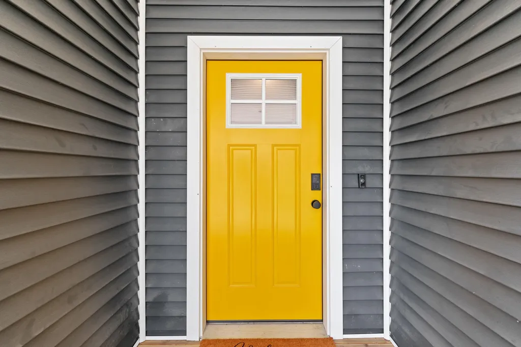 31 Neptune Drive Brunswick ME 04011