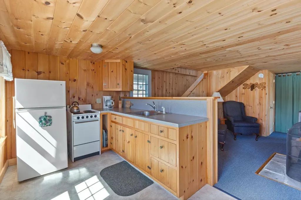 147 State Route 32 Bristol ME 04554