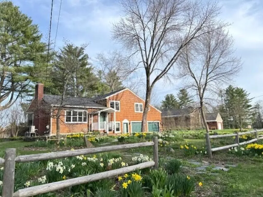 9 Cherry Hill Drive Waterville ME 04901