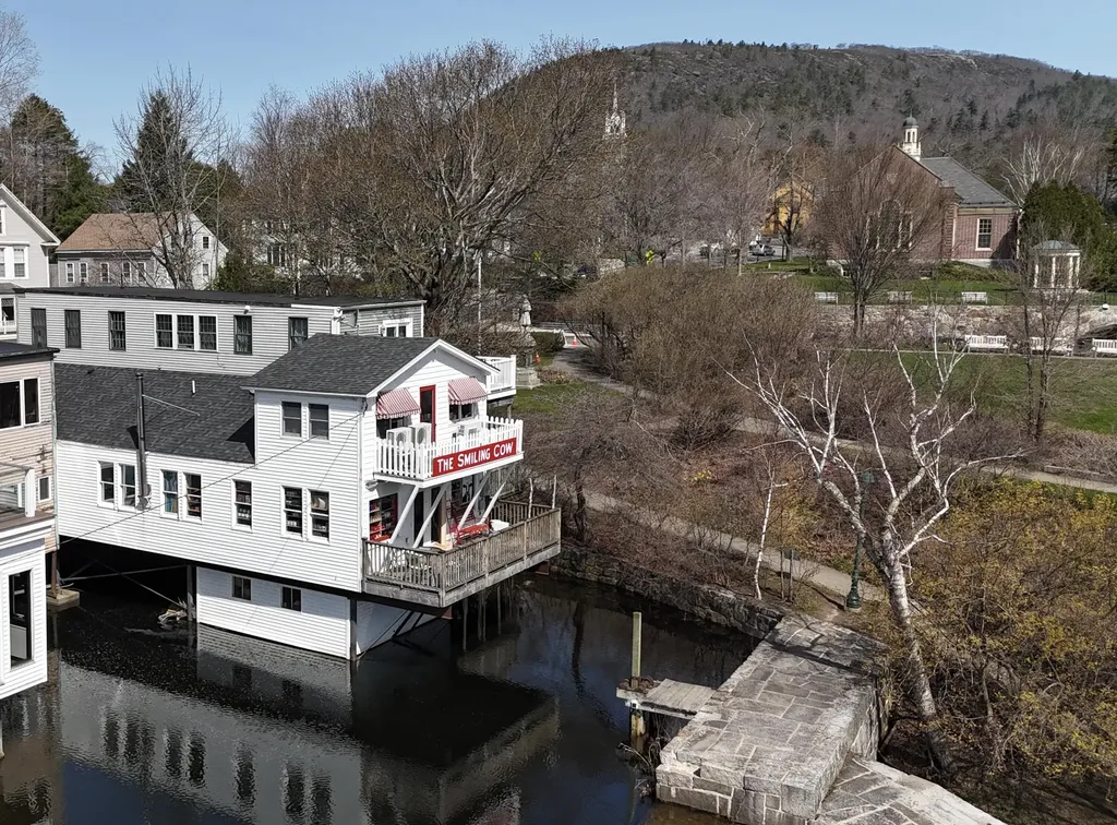 41 Main Street Camden ME 04843
