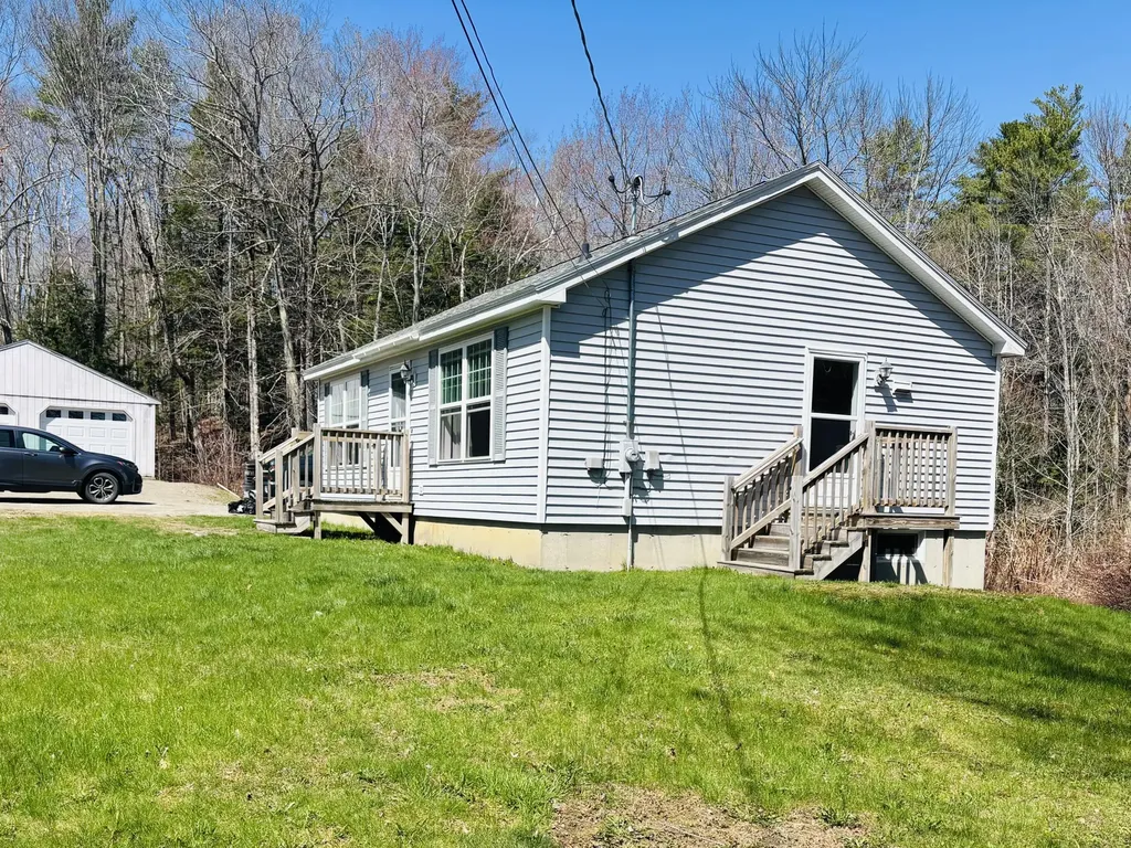 27 Baker Road Winterport ME 04496