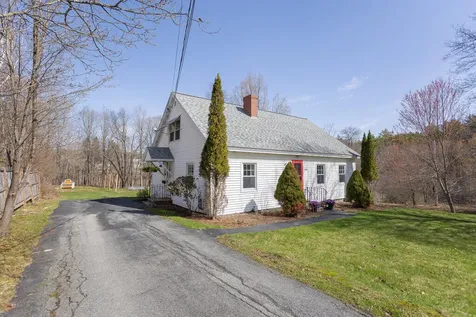 128 Lake Avenue Farmington ME 04938
