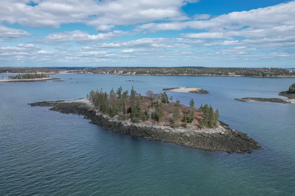 00 Eagle Island Addison ME 04606