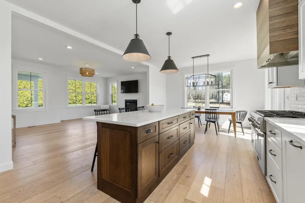 271 River Road Arundel ME 04046