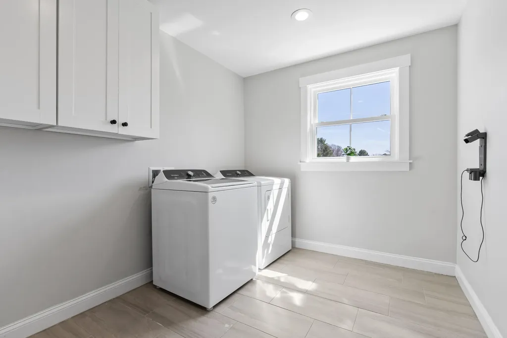 271 River Road Arundel ME 04046