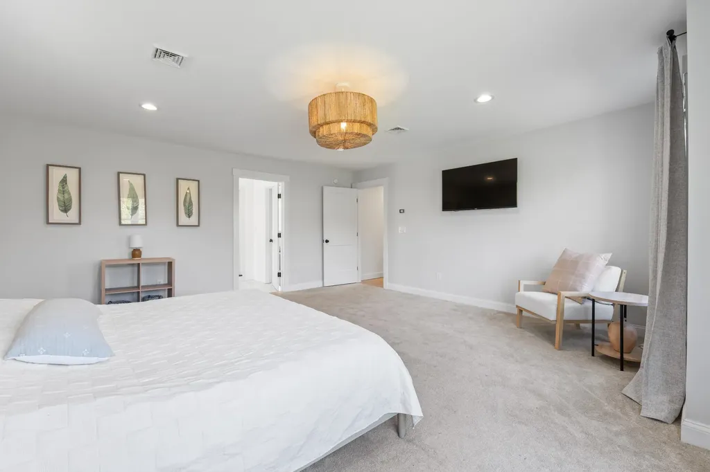 271 River Road Arundel ME 04046
