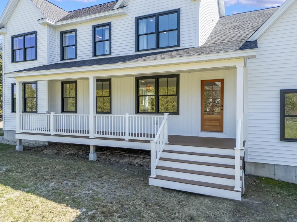 271 River Road Arundel ME 04046