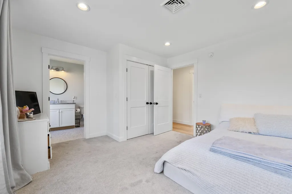 271 River Road Arundel ME 04046