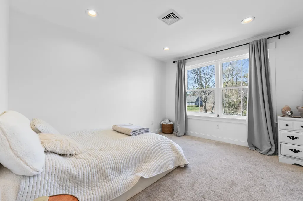 271 River Road Arundel ME 04046