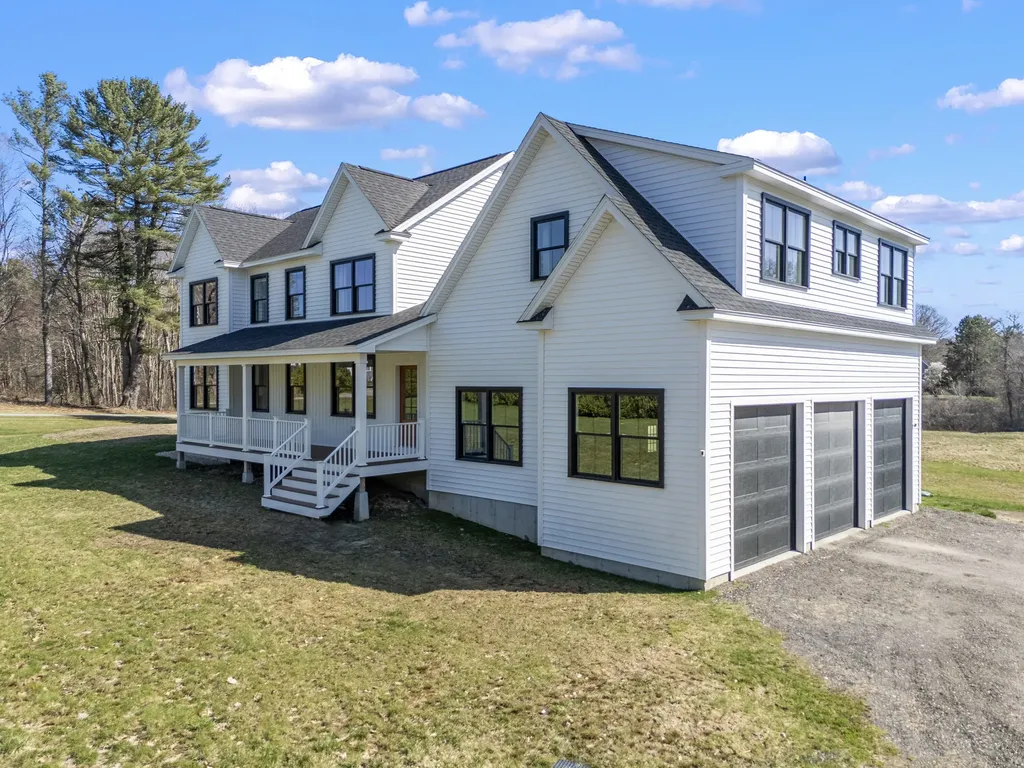 271 River Road Arundel ME 04046
