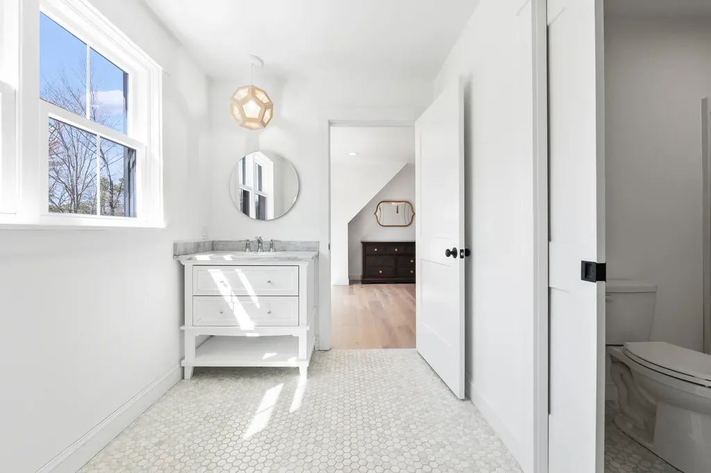 271 River Road Arundel ME 04046