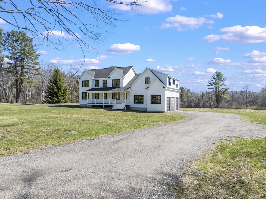 271 River Road Arundel ME 04046