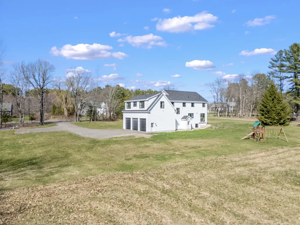 271 River Road Arundel ME 04046