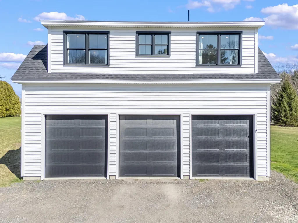 271 River Road Arundel ME 04046