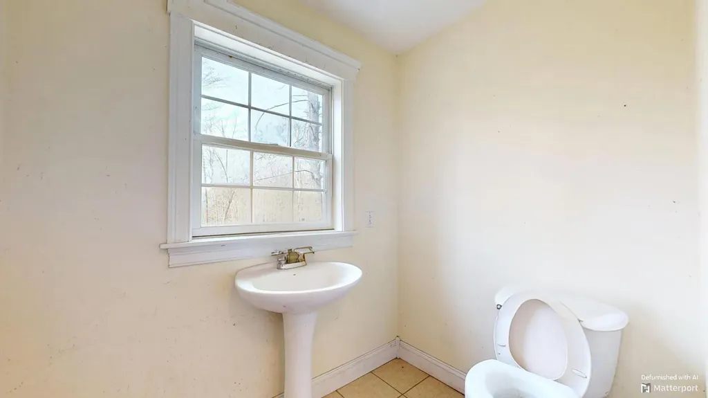25 Lake Grove Lane Auburn ME 04210