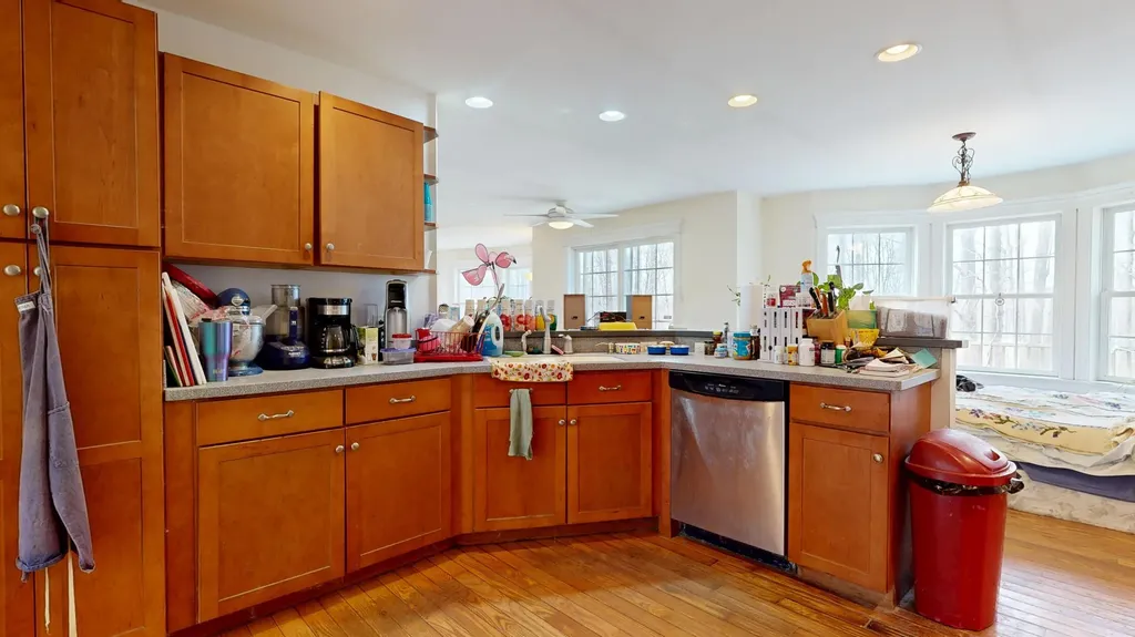 25 Lake Grove Lane Auburn ME 04210