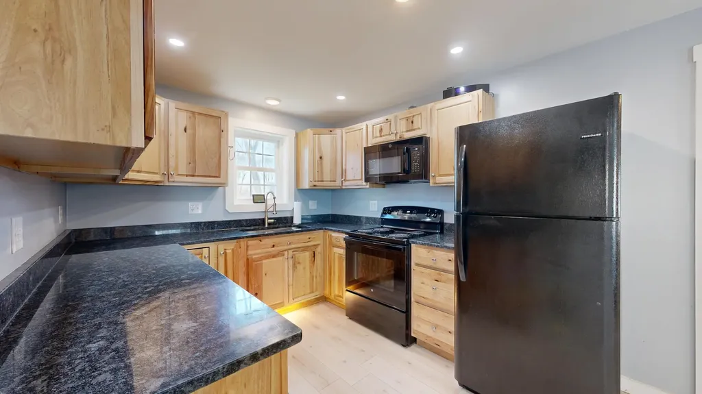 197 Bridge Street Westbrook ME 04092