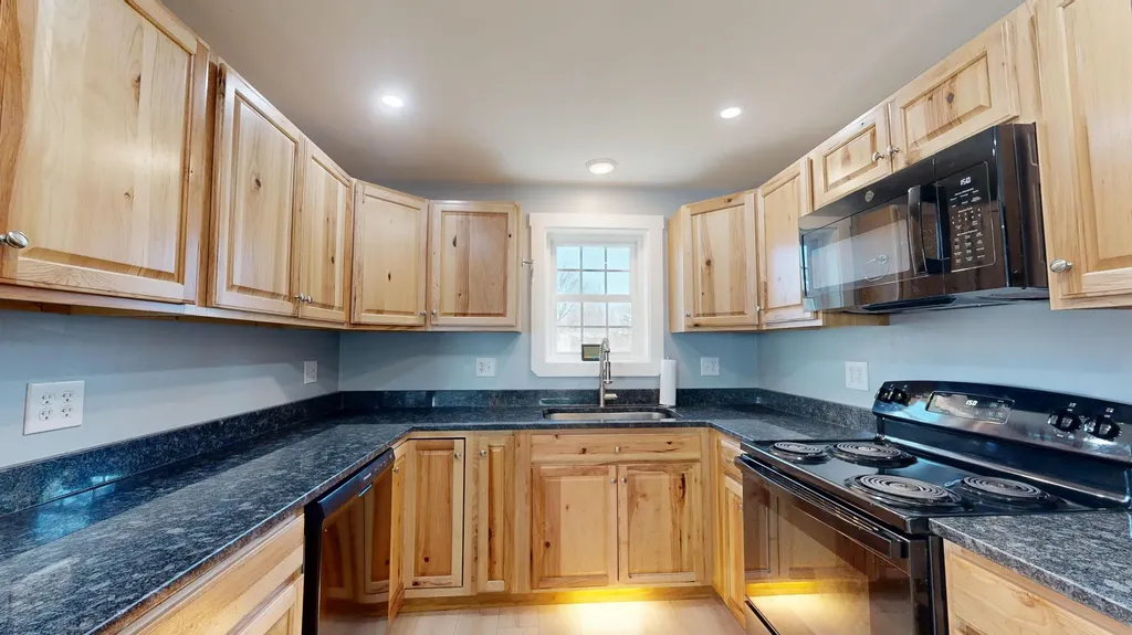 197 Bridge Street Westbrook ME 04092