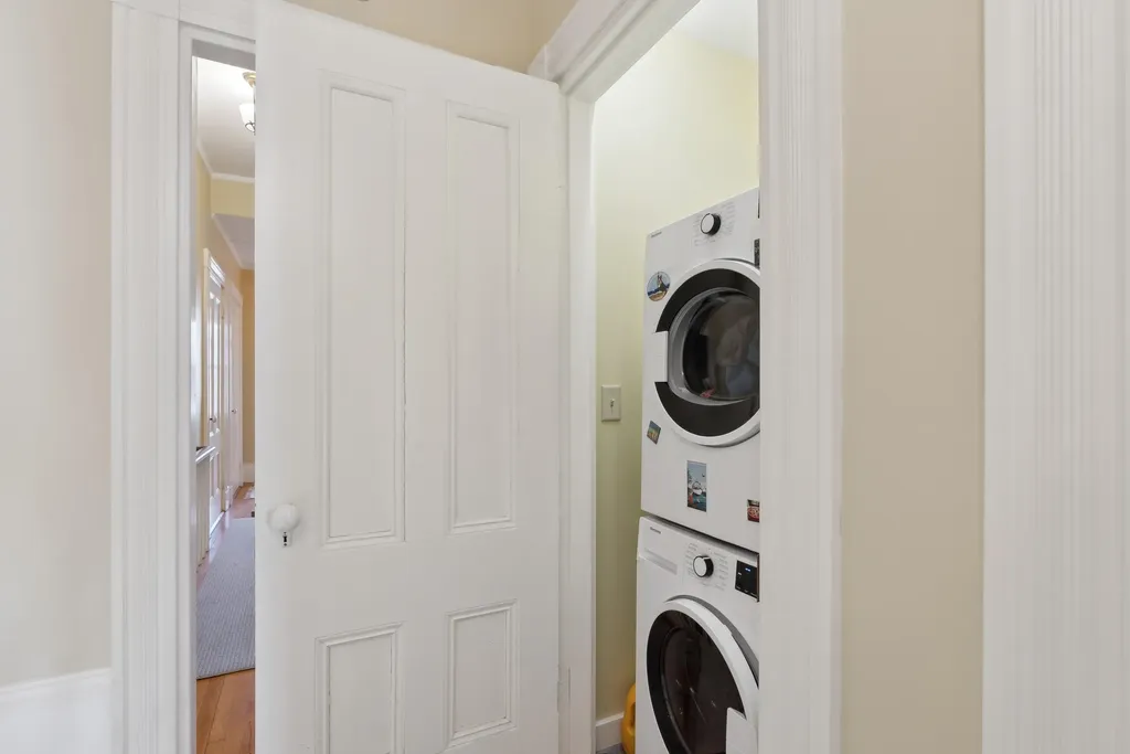 64 Thomas Street Portland ME 04102