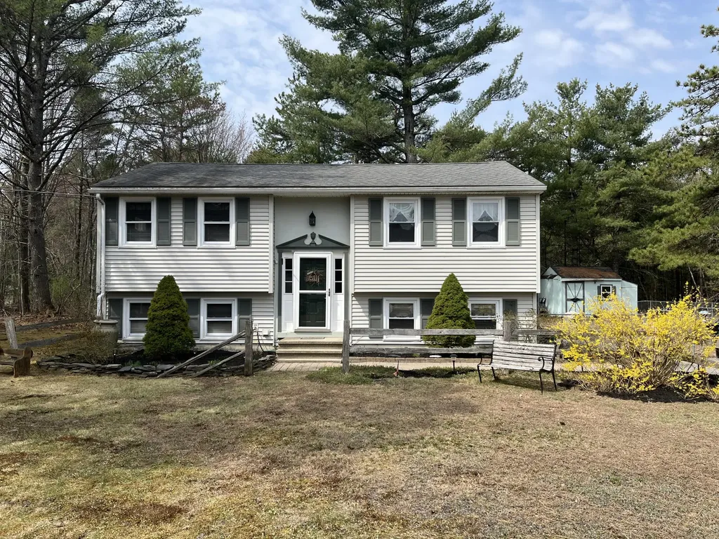 6 Northwood Circle Hollis ME 04042