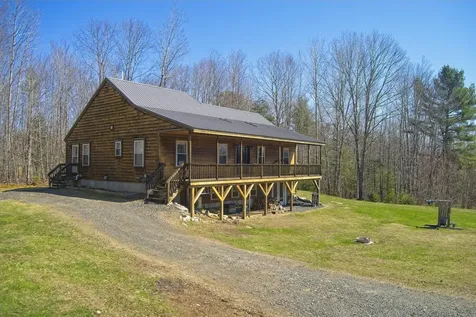 136 Waldoboro Road Washington ME 04574