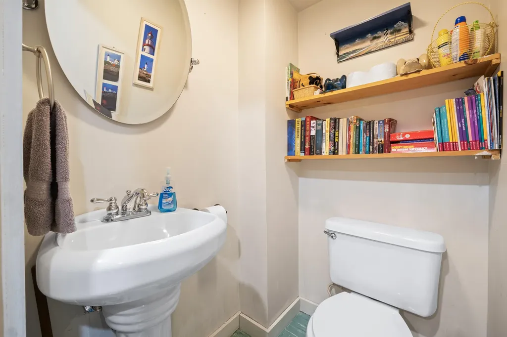 824 Prospect Avenue Rumford ME 04276