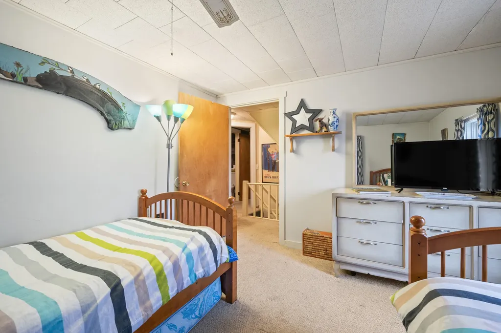 824 Prospect Avenue Rumford ME 04276
