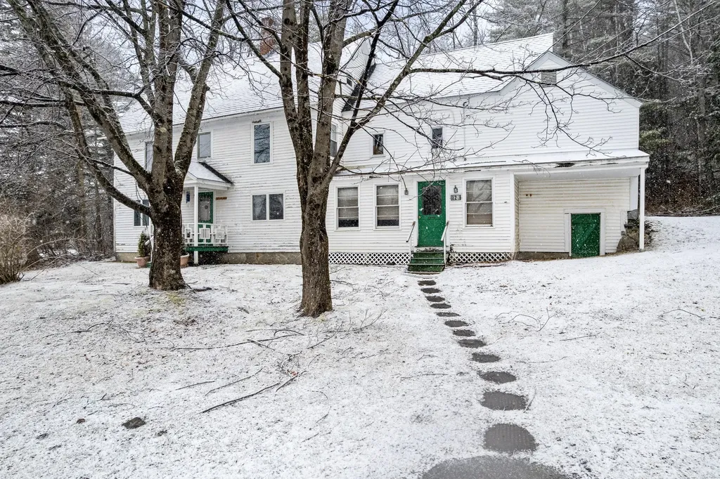 824 Prospect Avenue Rumford ME 04276