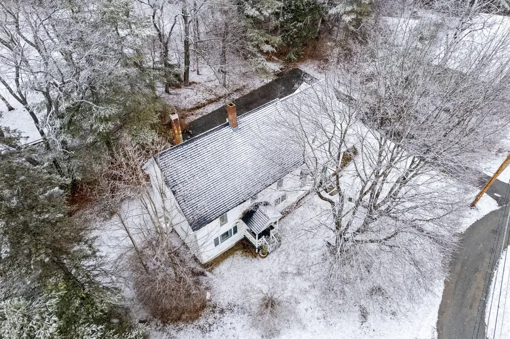 824 Prospect Avenue Rumford ME 04276