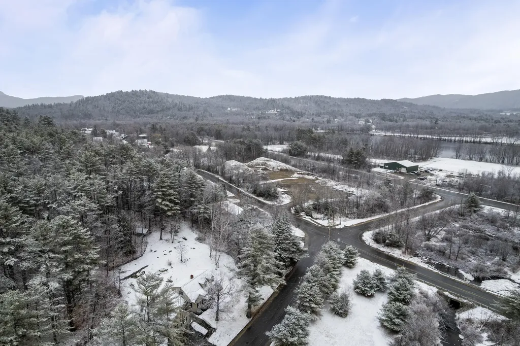 824 Prospect Avenue Rumford ME 04276