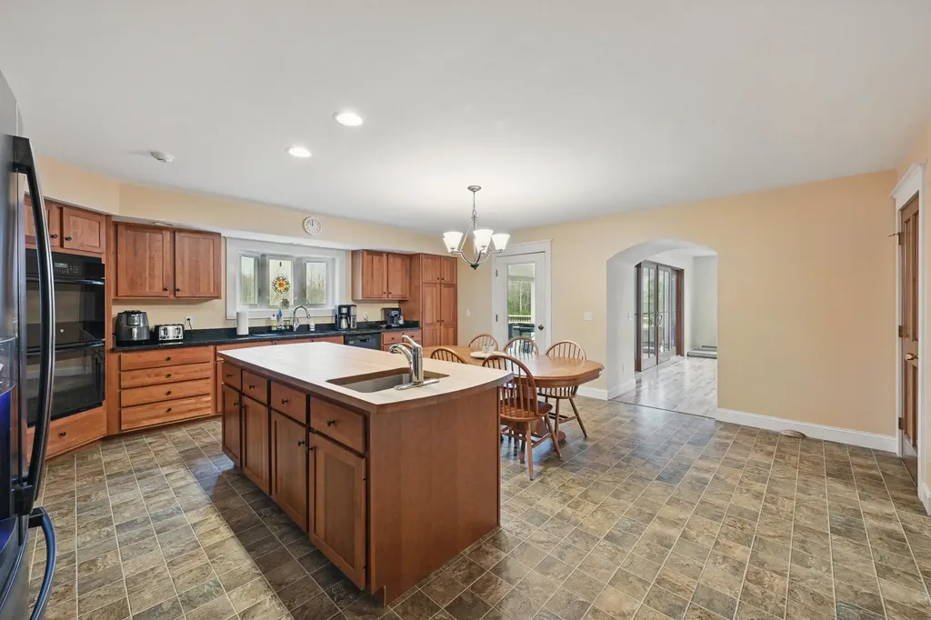 137 Phillips Corner Road Pittsfield ME 04967