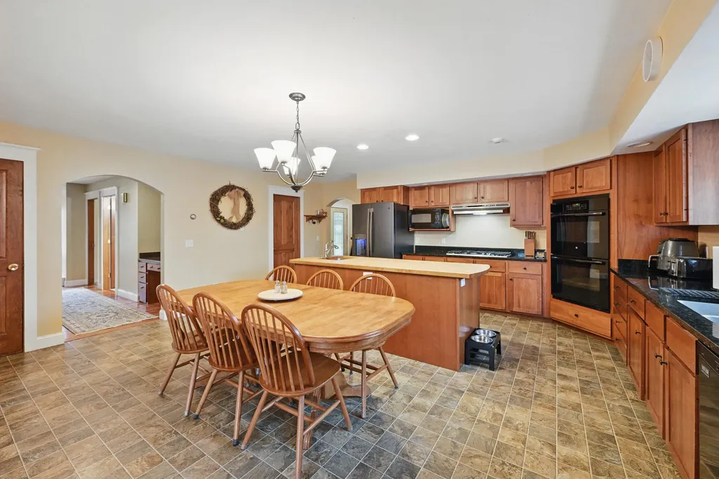 137 Phillips Corner Road Pittsfield ME 04967