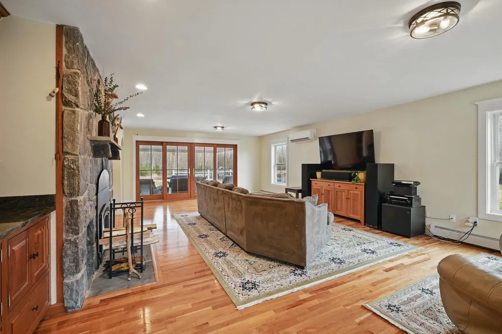 137 Phillips Corner Road Pittsfield ME 04967