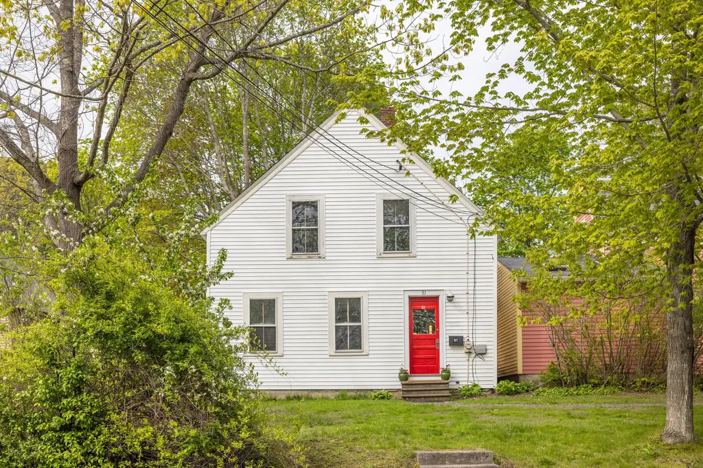 81 Washington Street Camden ME 04843