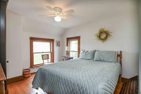 17 Bank Road York ME 03909