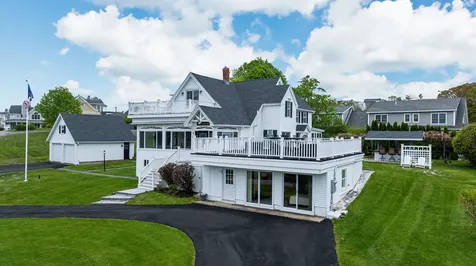 17 Bank Road York ME 03909