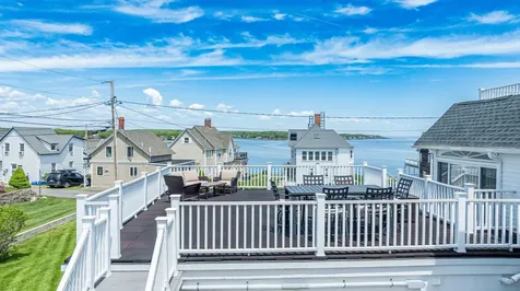 17 Bank Road York ME 03909