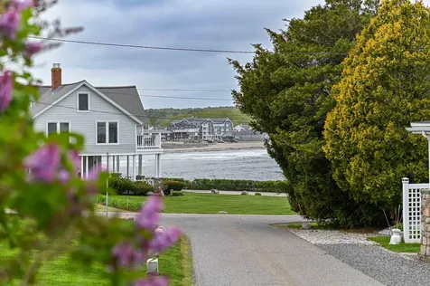 17 Bank Road York ME 03909
