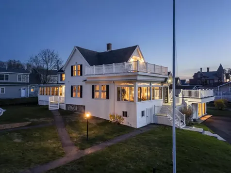 17 Bank Road York ME 03909